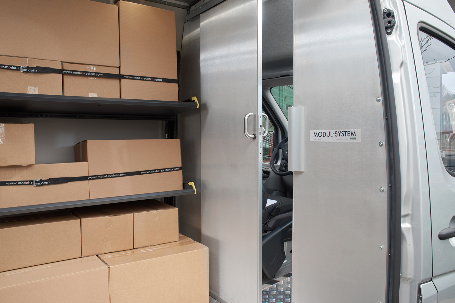 Estantería para furgonetas Modul-express con cajas de reparto